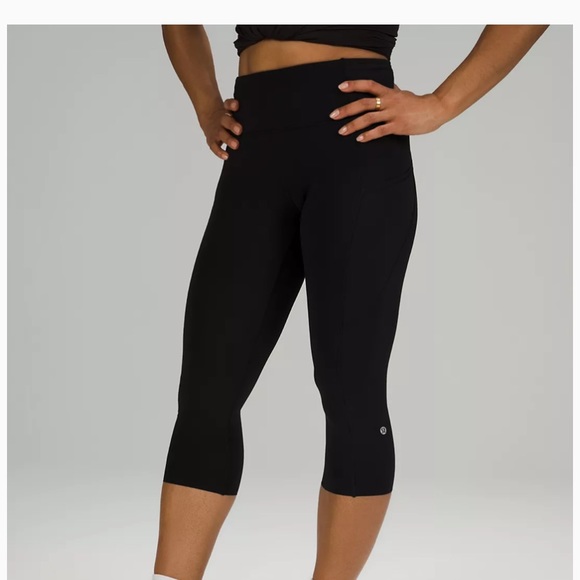 lululemon athletica Pants - Lululemon cropped leggings
